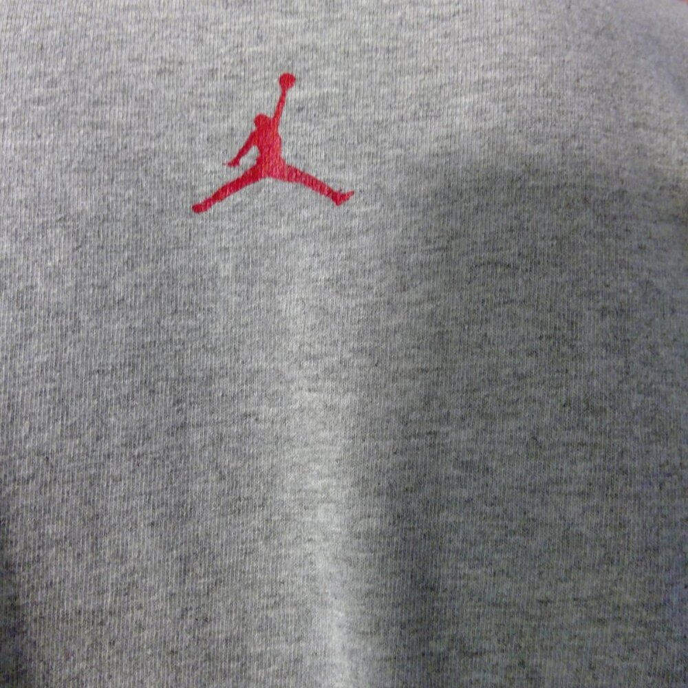Nike Air Jordan Men's Grey T-Shirt (M) - Picture 4 of 7
